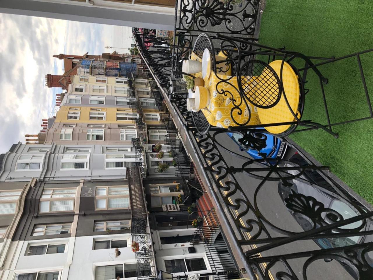 Striking Seaside One Bed Balcony Flat In Brighton 아파트 외부 사진